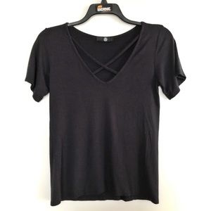 ‼️Missguided Black Criss Cross Tee, Size Medium
